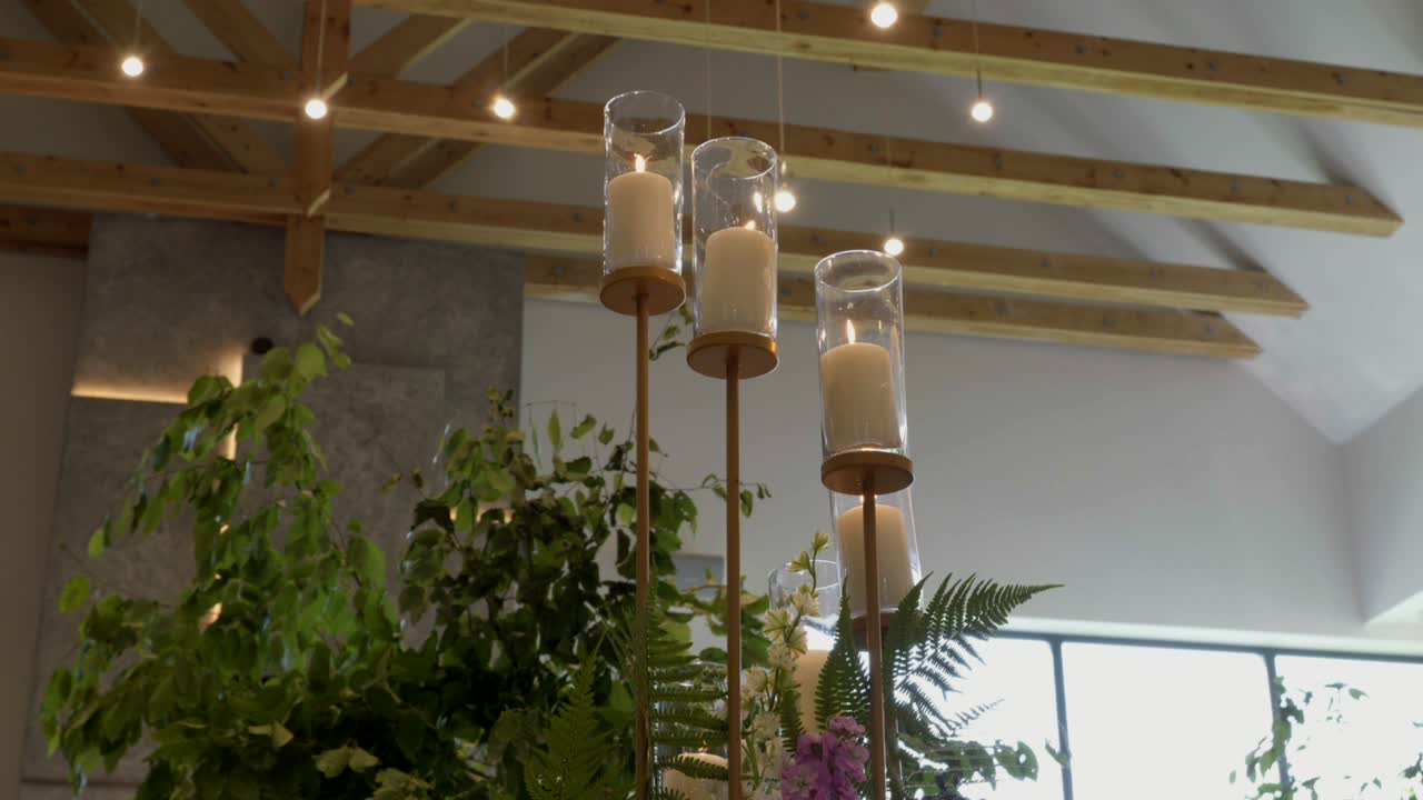 Elegant Wedding Table Decoration with Candles