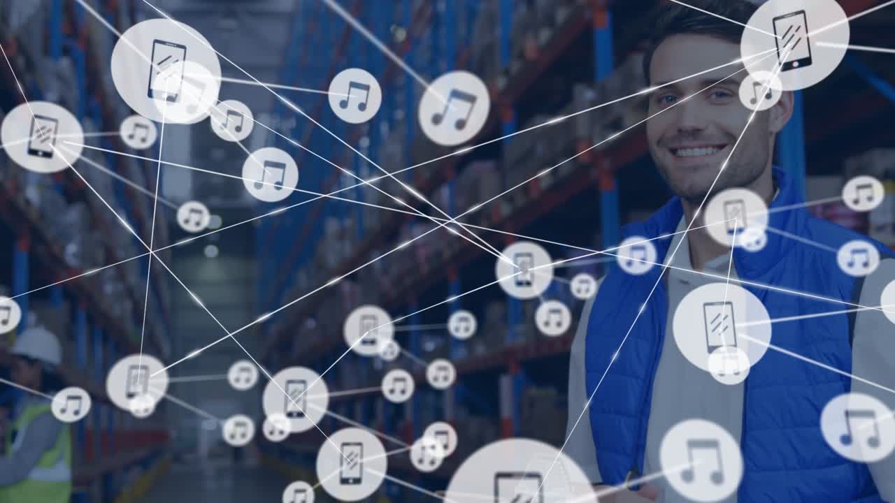 Animazione di una rete di connessioni con icone sovrapposte a diversi lavoratori in magazzino.