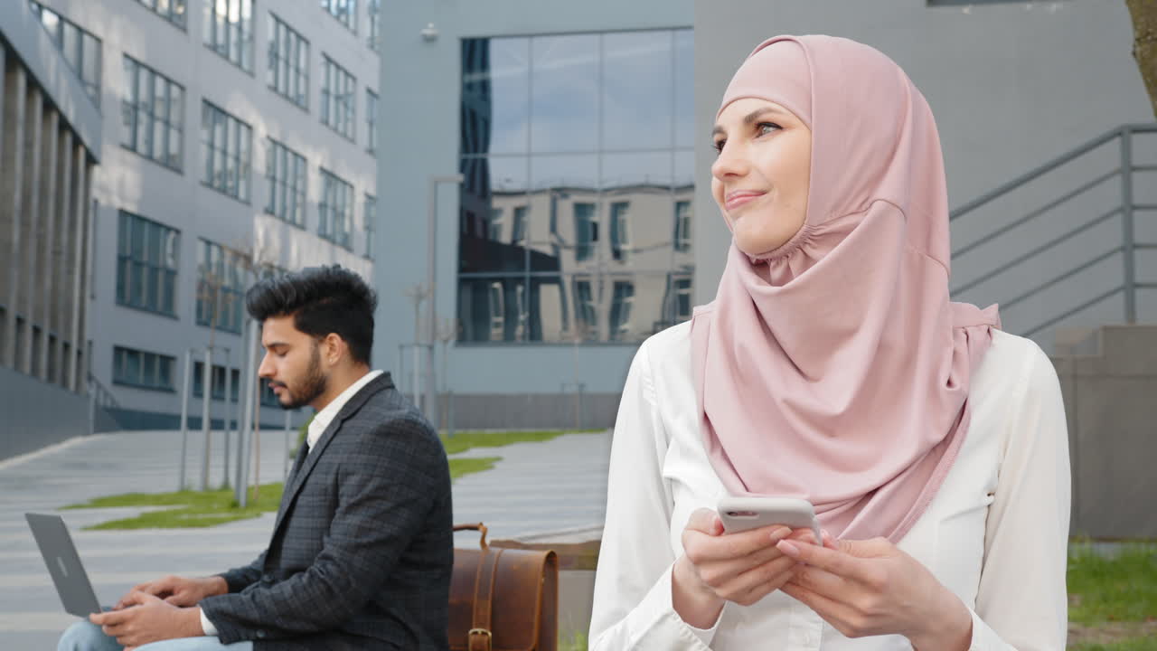 profesionales de negocios al aire libre
