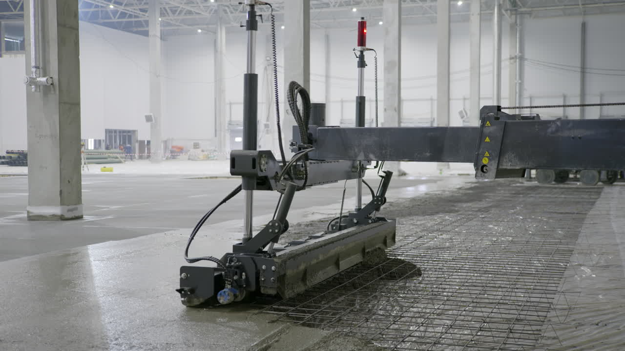automated concrete floor pouring | freepik