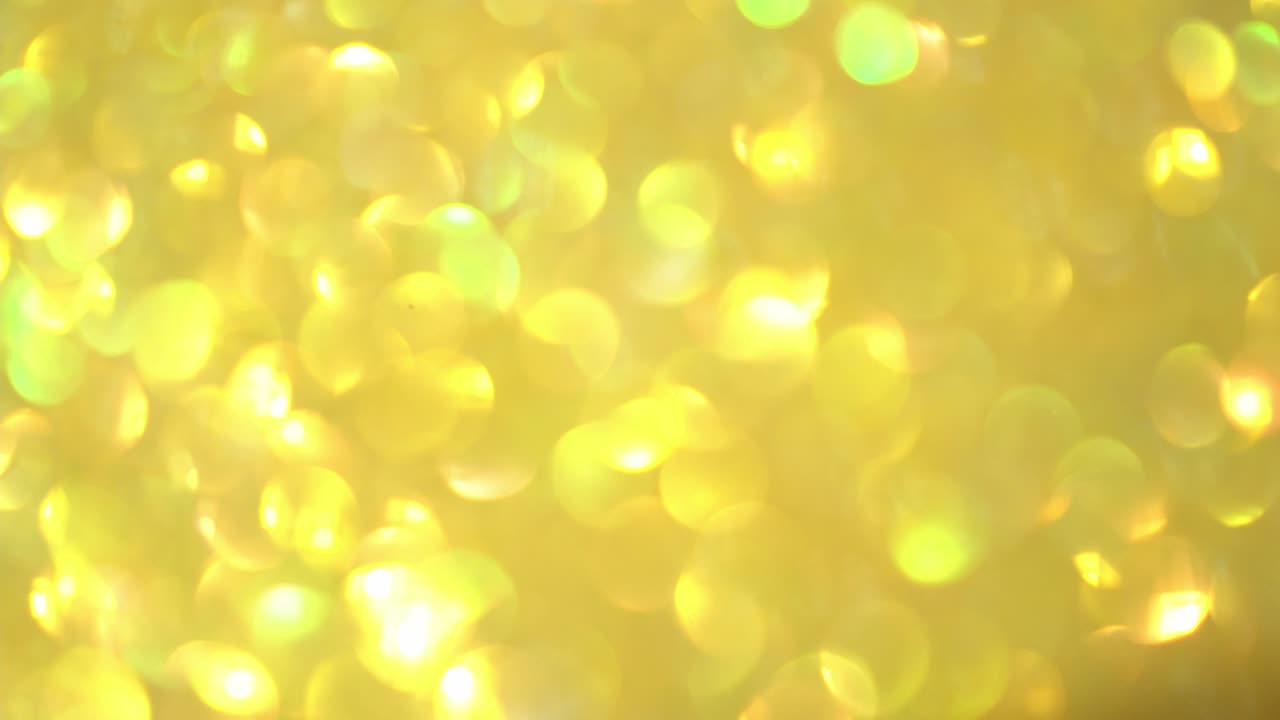 박이는 배경에 초점을 맞추고, 황금빛 빛의 흐릿한 질감, 노란색 금색 린과 함께 완벽한 질감