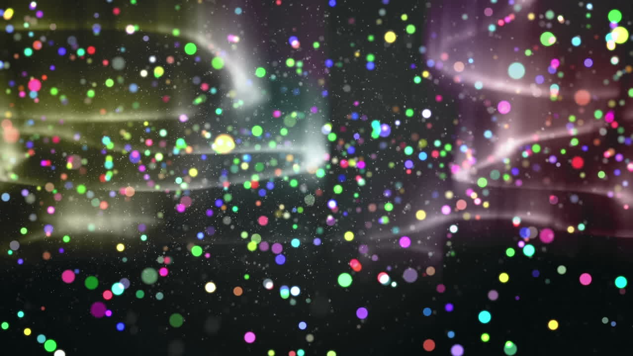 다채로운 빛의 반점과 흔적은 검은색으로 축제적인 크리스마스 컨셉을 활성화시니다.