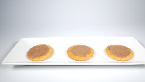 crackers with coffee cream