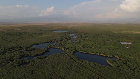 Paisaje-Natural-Del-Lago