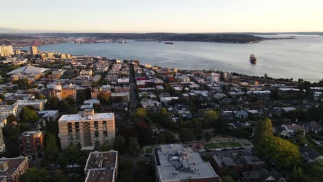 Luftaufnahme-Der-Berühmten-Skyline-Von-Seattle-Vom-Kerry-Park-Aus,-Die-Den-Charme-Der-Stadt-Zeigt