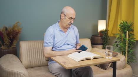 The-old-man-arguing-with-his-wife-on-the-phone-takes-off-his-ring.