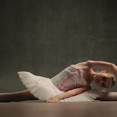 bailarina en el estudio de ballet