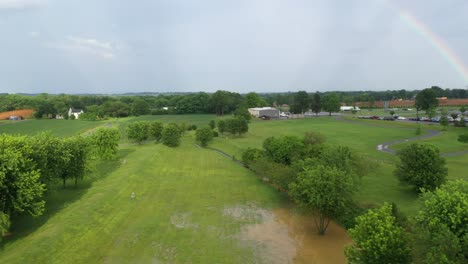 Antena-Del-Campo-Atlético-Sumergido-En-La-Lluvia