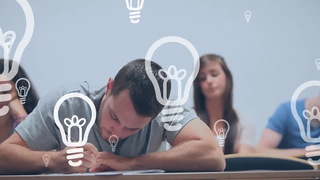 animación de bombillas flotando sobre diversos estudiantes que escriben en cuadernos