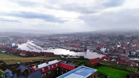 el puerto de whitby.