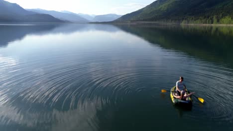 couple sailing in boat 4k