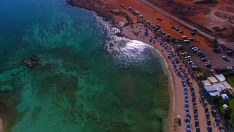 ayia napa ayia thekla iglesia soleada de chipre en la playa con agua de mar turquesa cristalina
