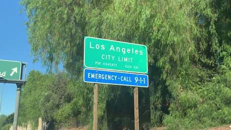 los angeles city limits sign with population