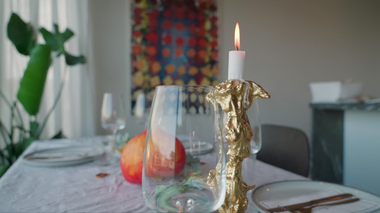 una mesa acogedora para los meses de otoño