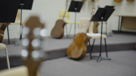 Musikunterricht-In-Einem-Gymnasium---Bildung-In-Den-Künsten