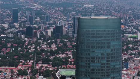 parallax effect drone view, facing mexico city's tallest skyscraper