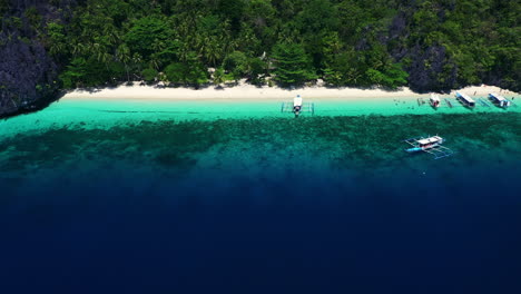 Las-Playas-Tropicales-Son-El-Paraiso