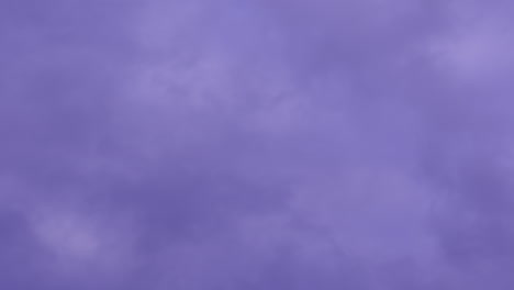 violet púrpura dramático cielo y nubes imágenes de lapso de tiempo