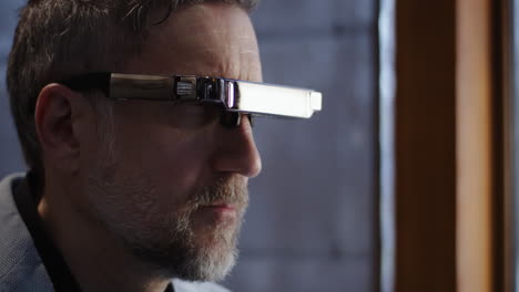 man wearing vr glasses