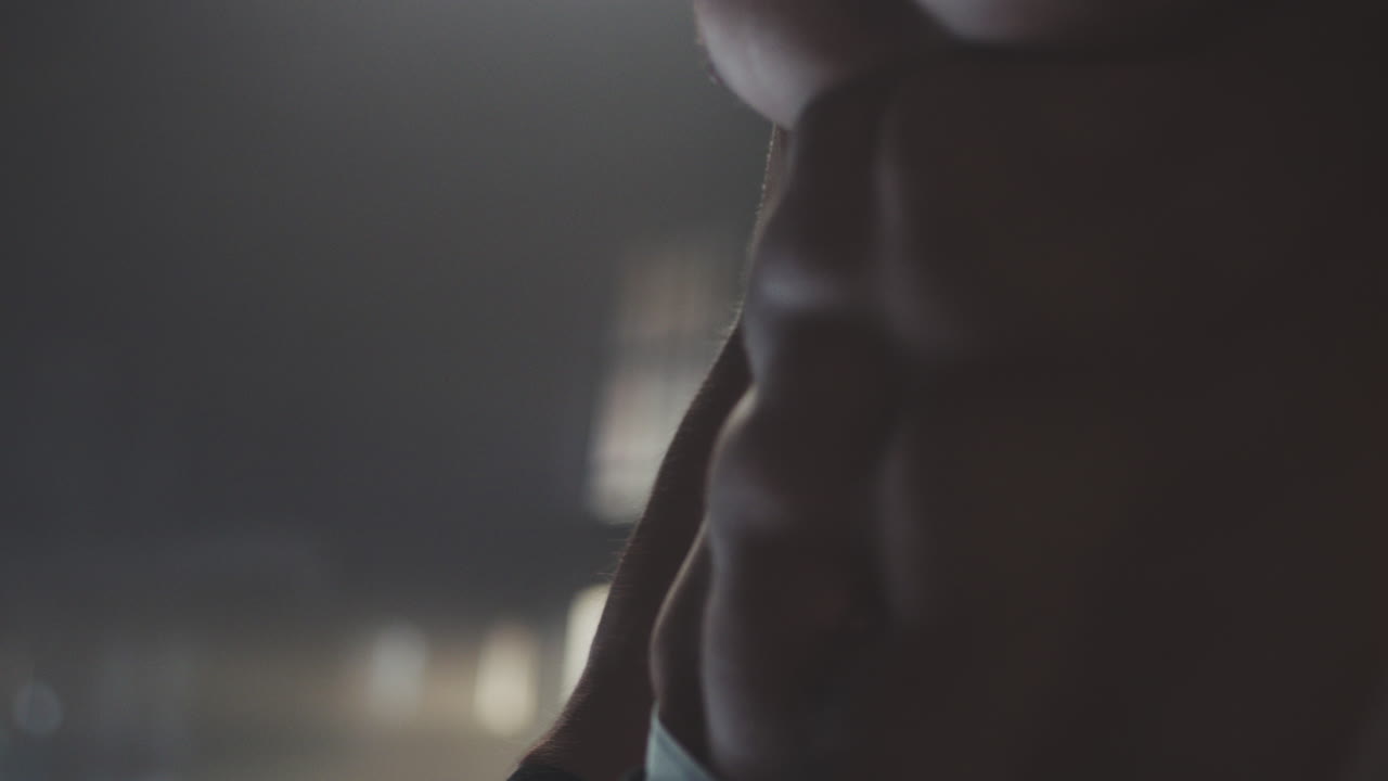 Torso di uomo muscoloso