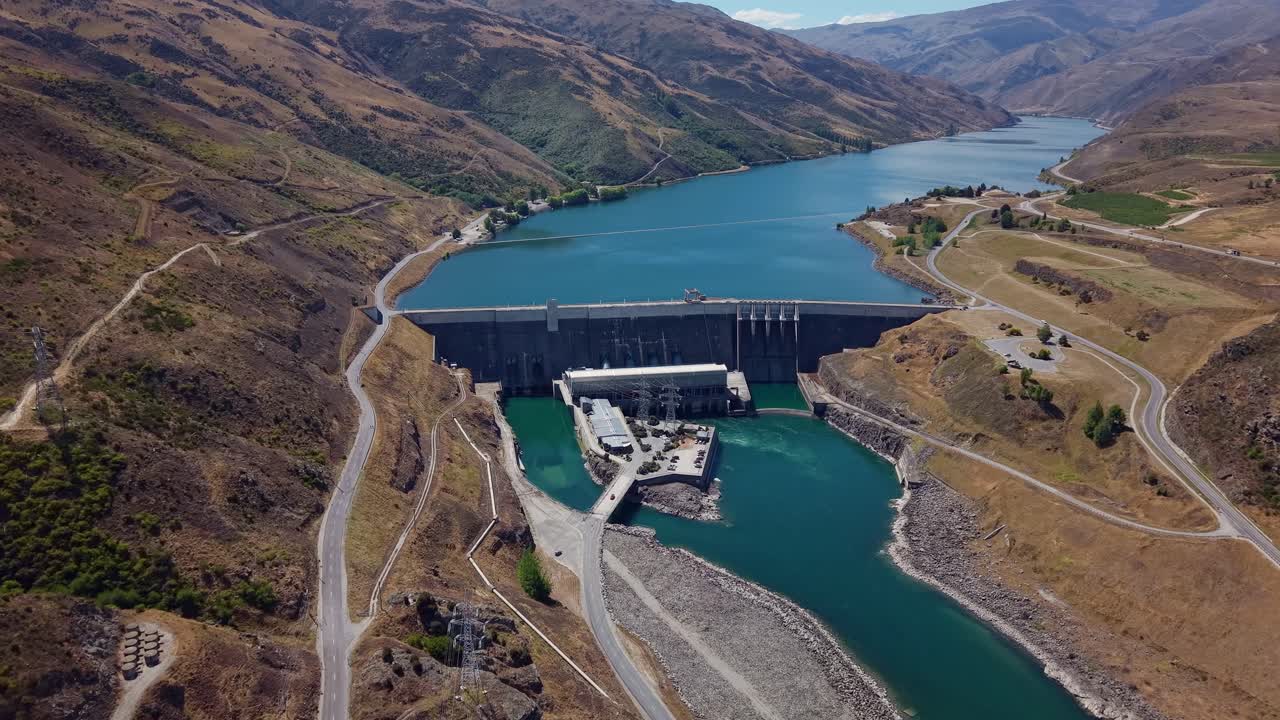 Aerial view of Clyde Dam in New Zealand, next to Cromwell, Lake Dunstan