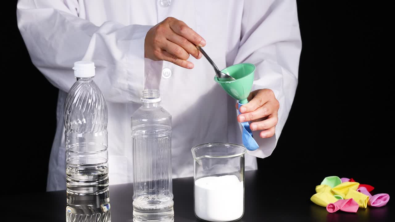experimento con balón de bicarbonato de sodio y vinagre