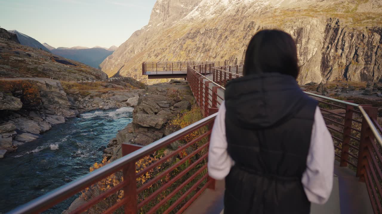 la carretera trollstigen - también conocida como ruta 63