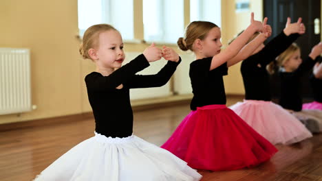 Pupils-in-dance-classic-class