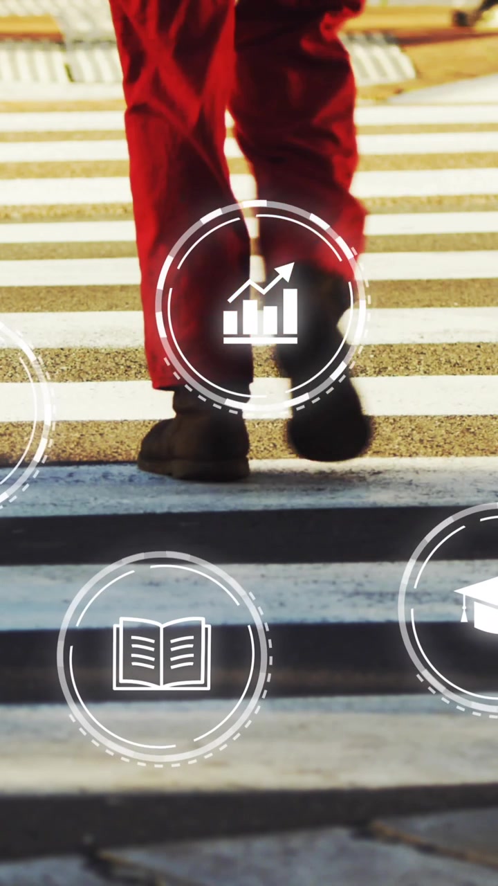 Animación de múltiples iconos digitales sobre la parte inferior del cuerpo de un hombre cruzando la calle