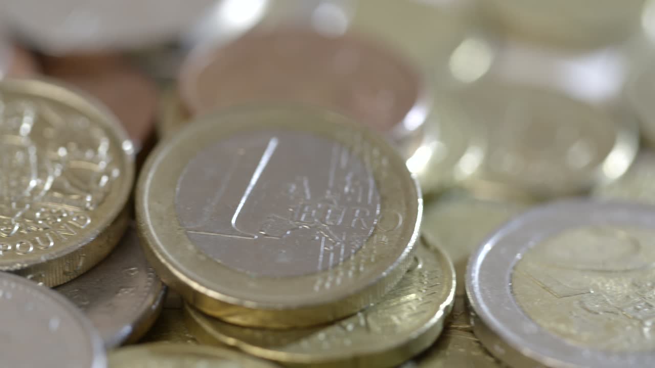 seguimiento a través de euros y libras