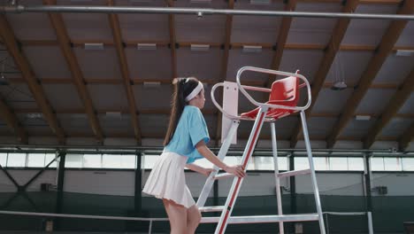 young woman tennis referee