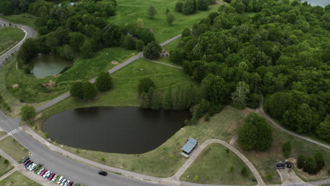 Vista-Aérea-Del-Sendero-Patriota-De-Shelby-Farms-En-Memphis,-Tennessee