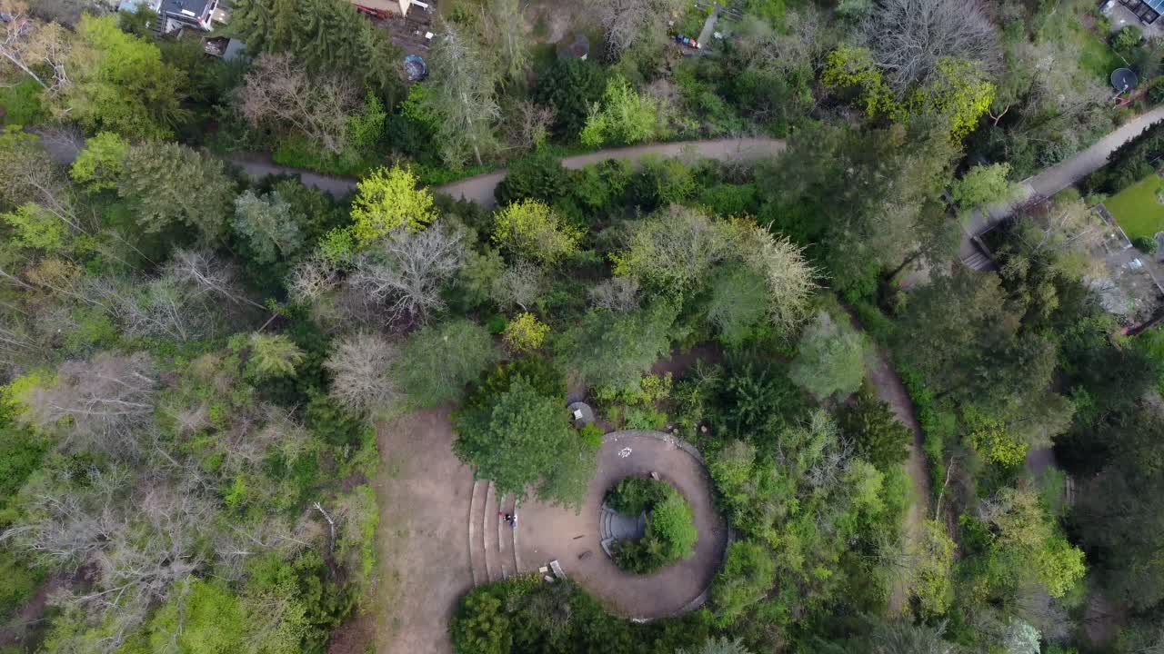 alto en el cielo hasta el suelo