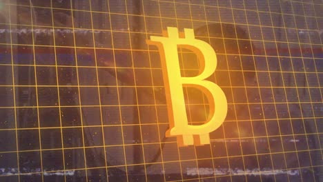 Animation-Von-Störungen-Und-Bitcoin-Symbol-Im-Raster-über-Einem-Geschäftsmann,-Der-Telefoniert