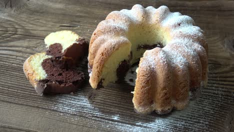 rustic style bundt cake sprinkled with sugar