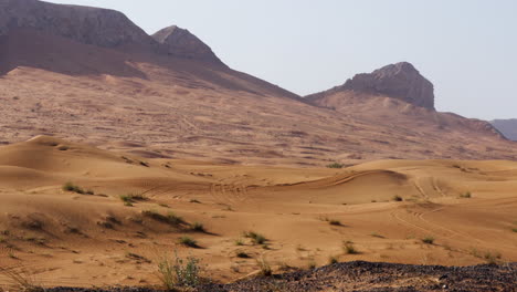 Famous-Rock-Formation-In-Arabian-Desert-At-Fossil-Rock,-Sharjah,-United-Arab-Emirates---Wide-Shot