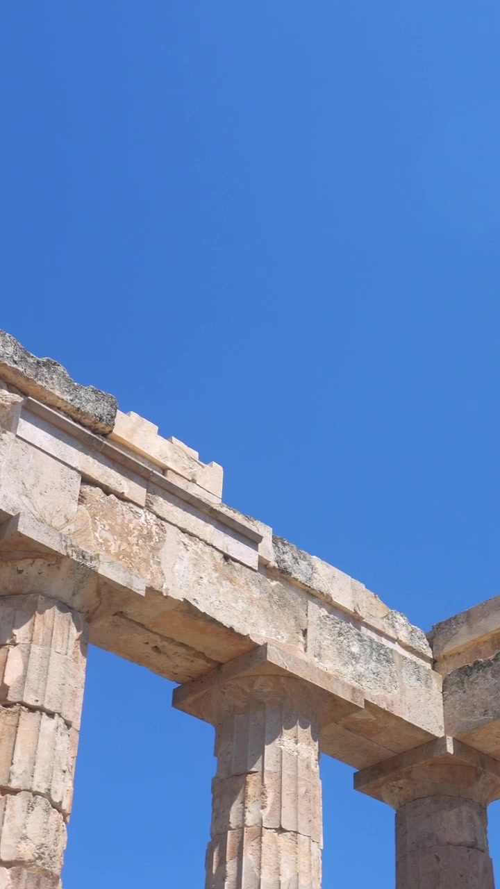 Tempio greco antico di Zeus a Nemea in una giornata di sole