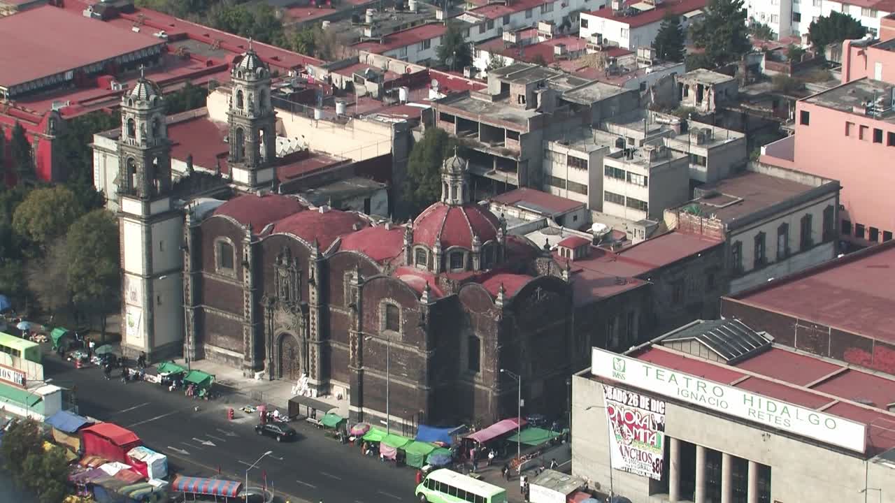 Ripresa aerea del Templo de la Santa Veracruz a Città del Messico
