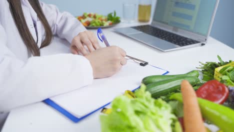 preparing a diet plan for a healthy life.