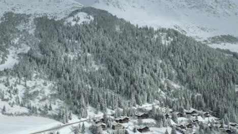 Drohnenantenne-Des-Schönen-Ferien--Und-Kurortes-Verbier-In-Den-Schweizer-Alpen