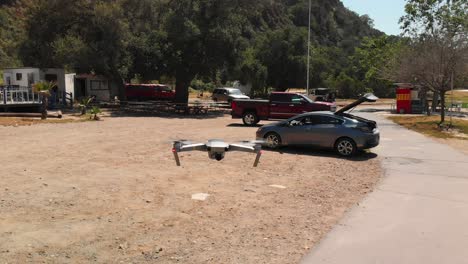 toma aérea de drones de mavic pro drone en el aire