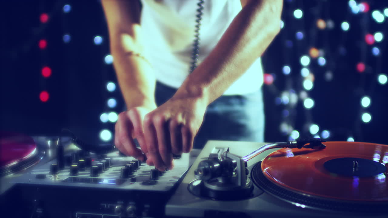 człowiek retro dj 14