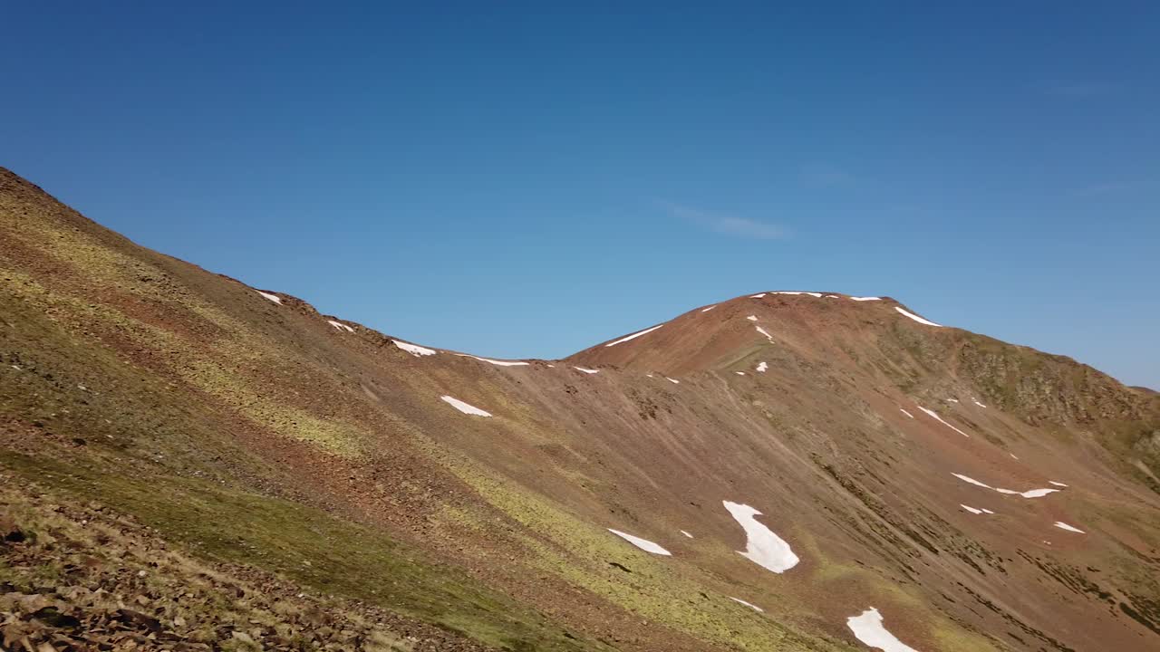 라 세르다니아의 몬투과 페라피타 산맥