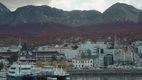 Landschaft-Der-Innenstadt-Von-Ushuaia-In-Patagonien,-Argentinien