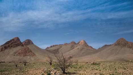 Montaña-solitaria-03