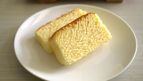 Light-cheese-cake-in-Japanese-style-1