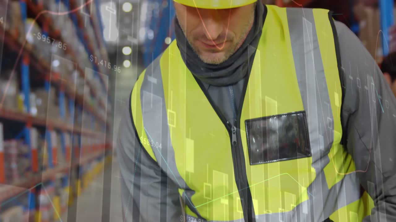 animación del procesamiento de datos sobre el hombre que trabaja en el almacén