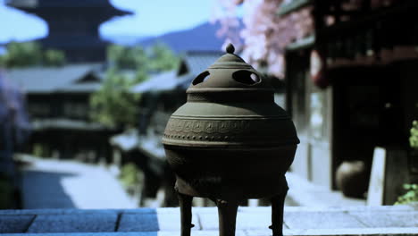 koyto-tample-in-maple-season-and-cloud