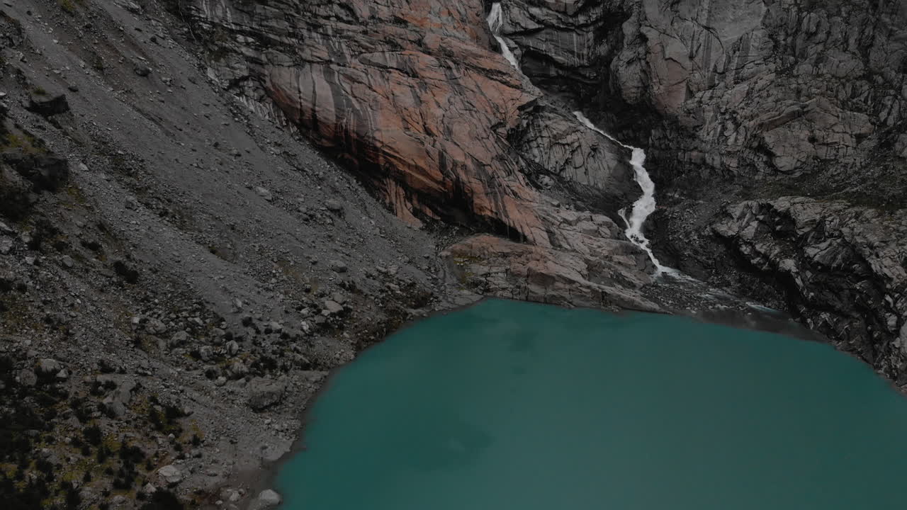 Un enorme ghiacciaio in Norvegia