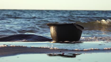 el casco m1 es un casco de combate que fue utilizado por el ejército de los estados unidos desde la segunda guerra mundial hasta 1985, cuando fue reemplazado por el casco pasgt
